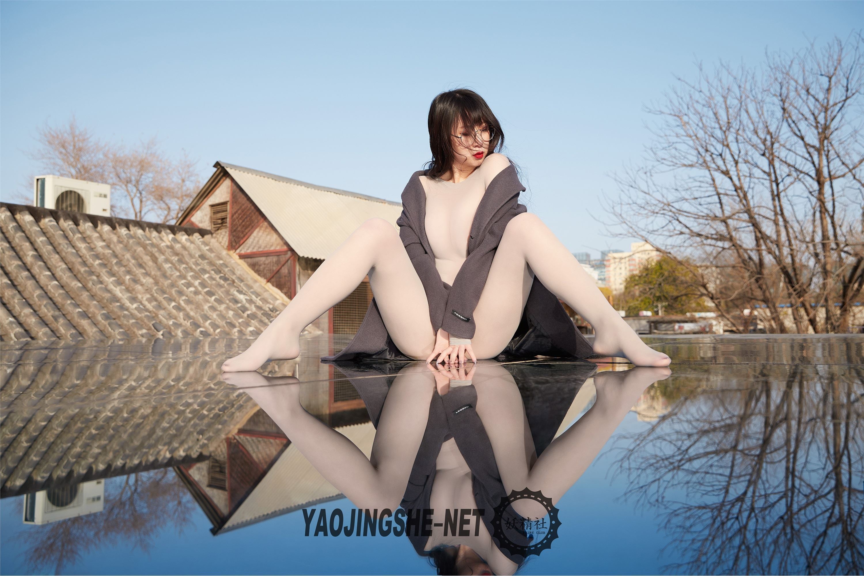 YAOJINGSHE 妖精社 V1905《焦艺-禁锢在屋檐下》